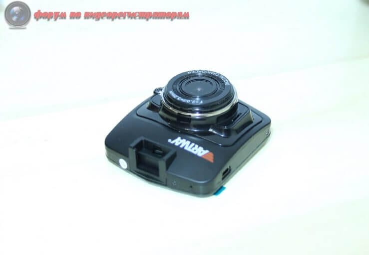 obzor byudzhetnogo videoregistratora artway av 513 11