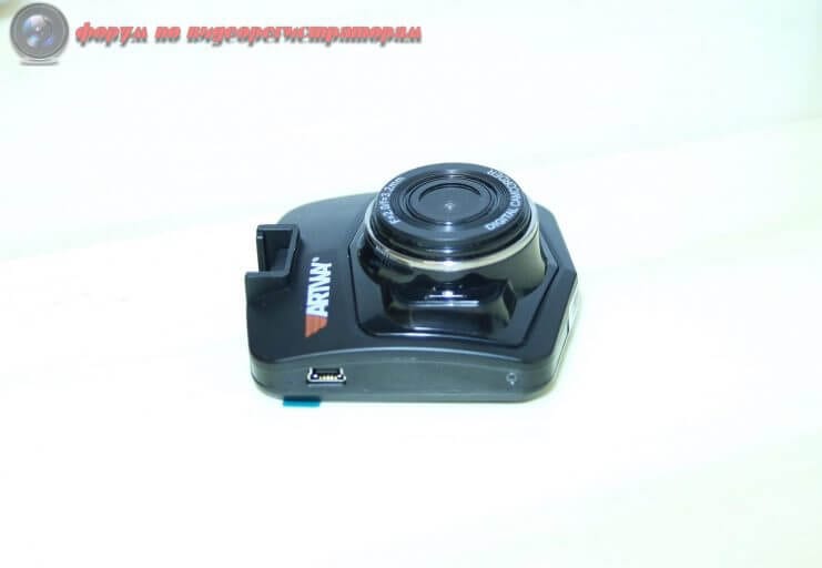 obzor byudzhetnogo videoregistratora artway av 513 7