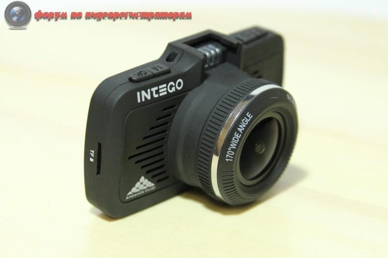 obzor videoregistratora intego kite 12