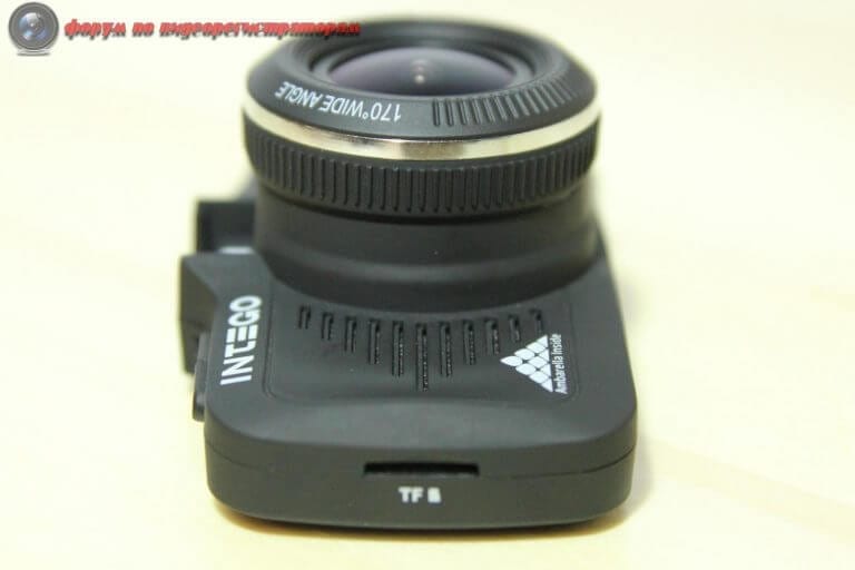 obzor videoregistratora intego kite 17