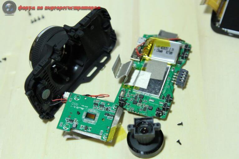 obzor videoregistratora intego kite 37