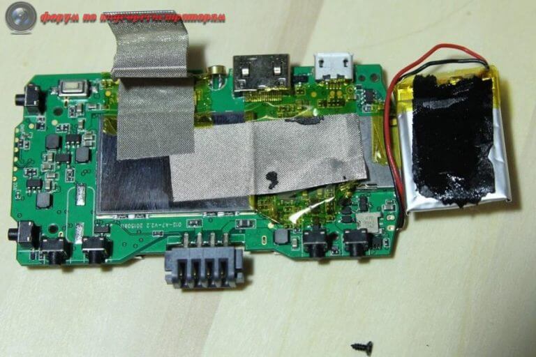 obzor videoregistratora intego kite 40