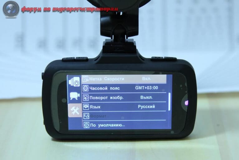obzor videoregistratora intego kite 5